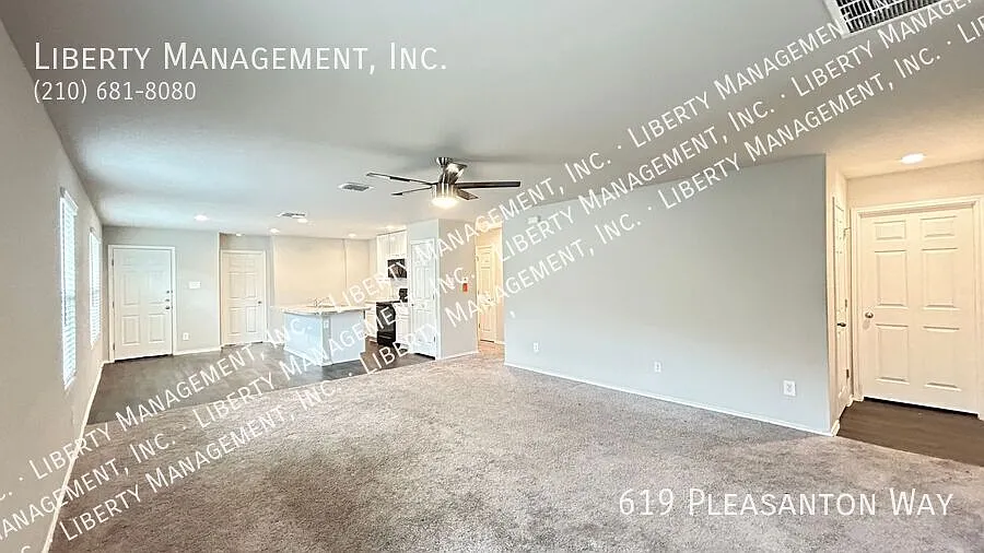 3 Bed, 2 Bath Single Story Home — Photo 2