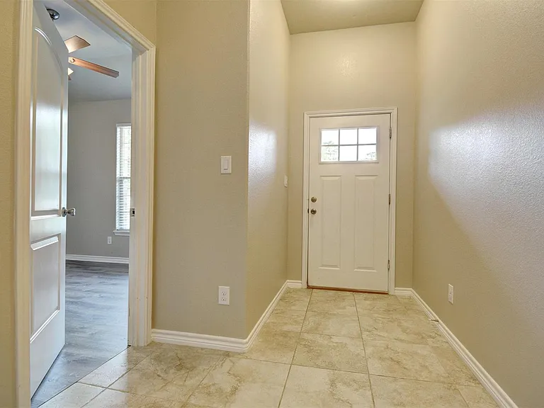 129 N Kaupo Dr #B — Photo 16