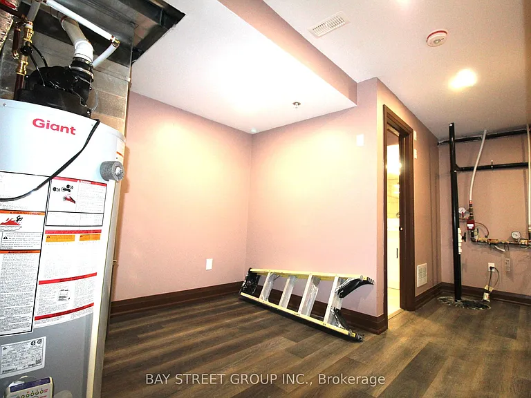 108 Chatham Ave — Photo 15