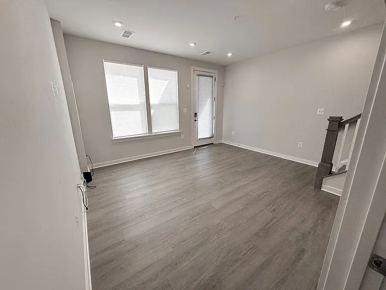 2505 Nicholson St — Photo 21