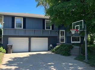 305 N Loughridge Ave, Murray, NE 68409