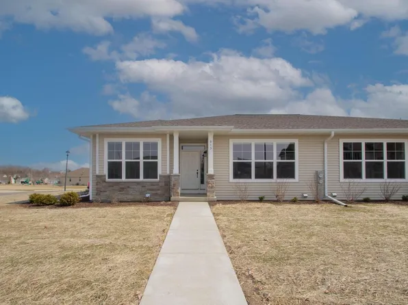 613 Hunter Oaks BOULEVARD, Watertown, WI 53094