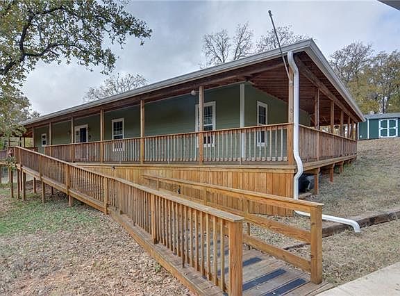 3rd image of 154 Suzanne Dr