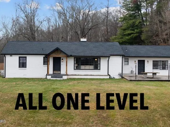 448 Woolsey Rd, Harriman, TN 37748