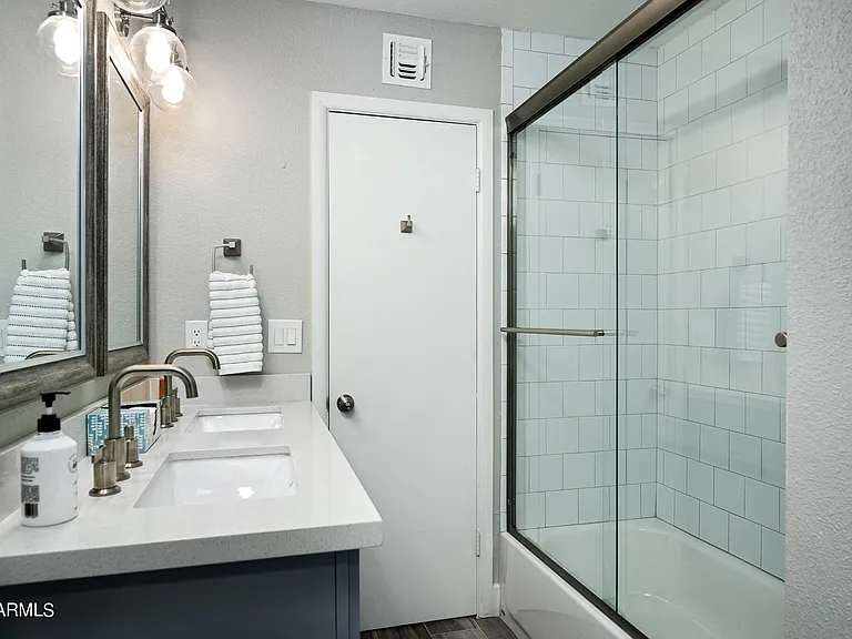 4501 N 86th Pl — Photo 19