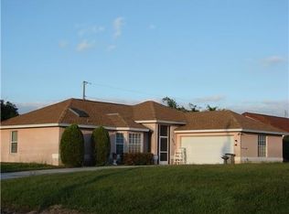 3236 SE Pinto St, Port Saint Lucie, FL 34984
