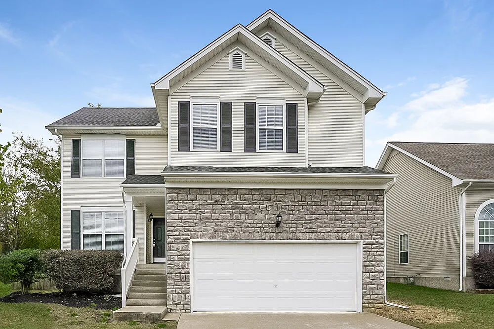 3 bed, 2.5 bath, 1875 sqft, $2,605 — Photo 1
