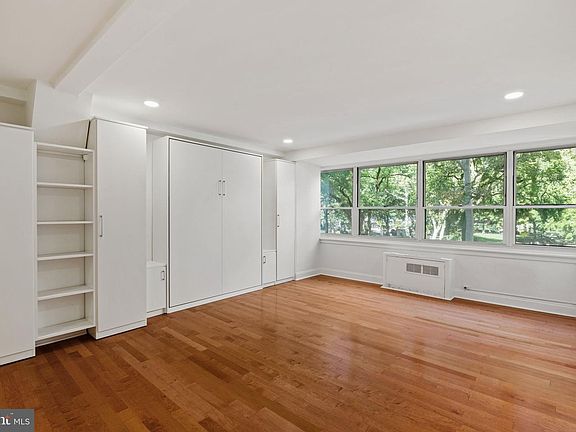 4th image of 1810 Rittenhouse Sq APT 313