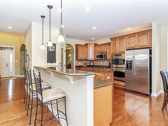 5th image of 6107 Golden Eagle Dr