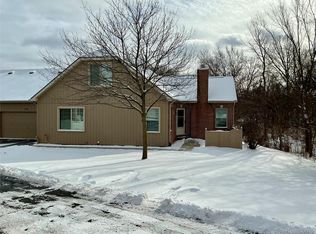 616 Perry Creek Dr #11, Grand Blanc, MI 48439