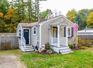106 Peckham Rd, Acushnet, MA 02743