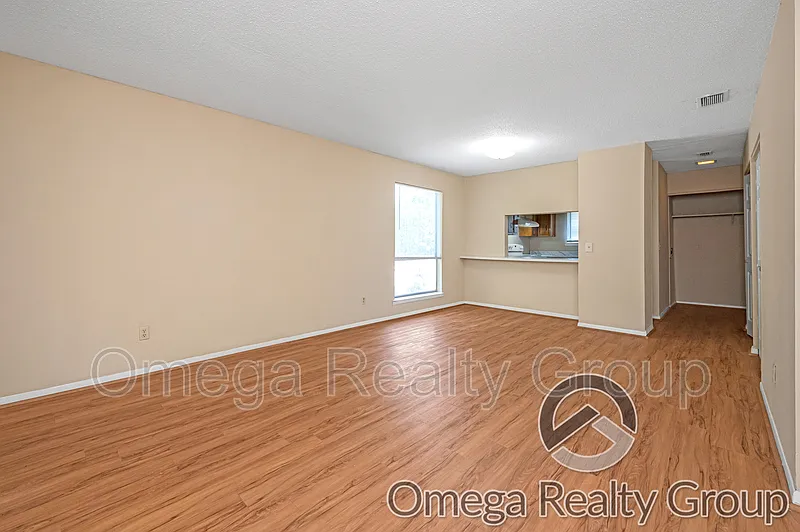Heather Oaks — Photo 3