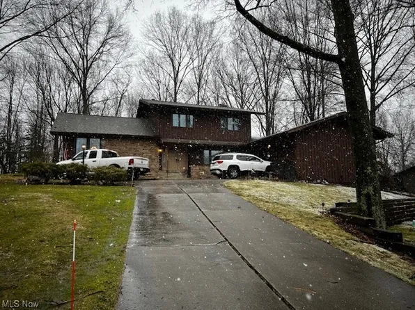 1475 Lake Martin Dr, Kent, OH 44240