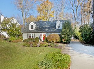 5690 Kugler Mill Rd, Cincinnati, OH 45236