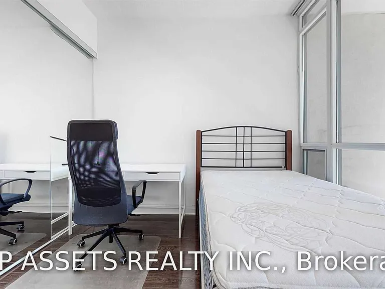 770 Bay St #1202 — Photo 19