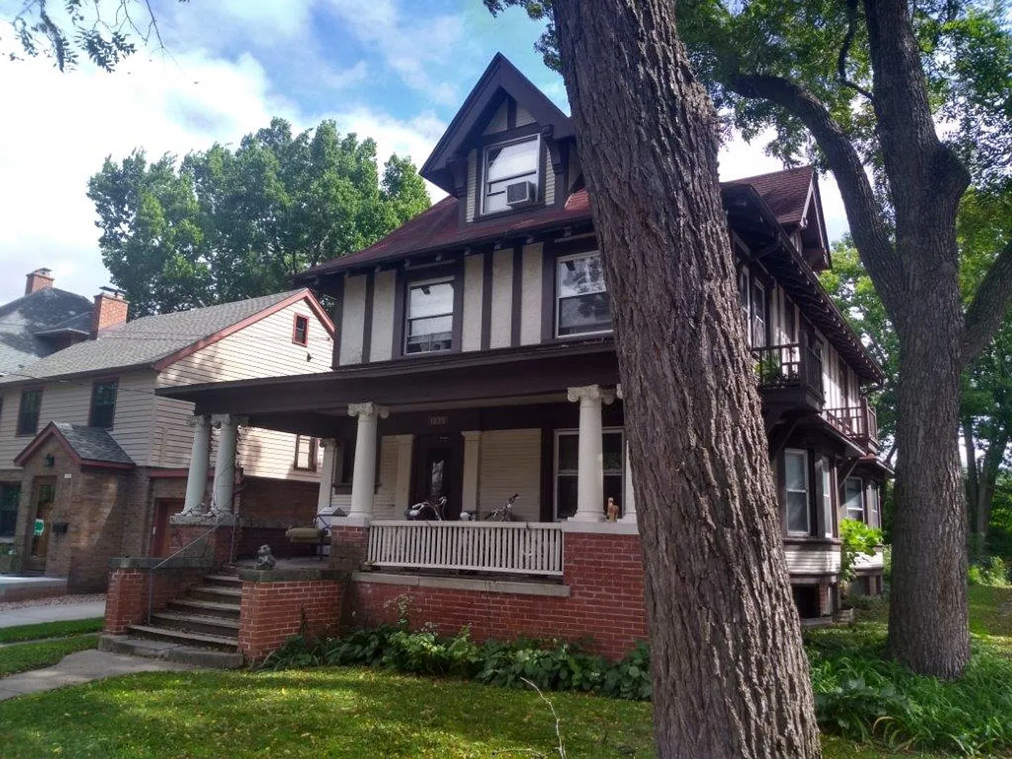 1035 Spaight Street — Photo 2