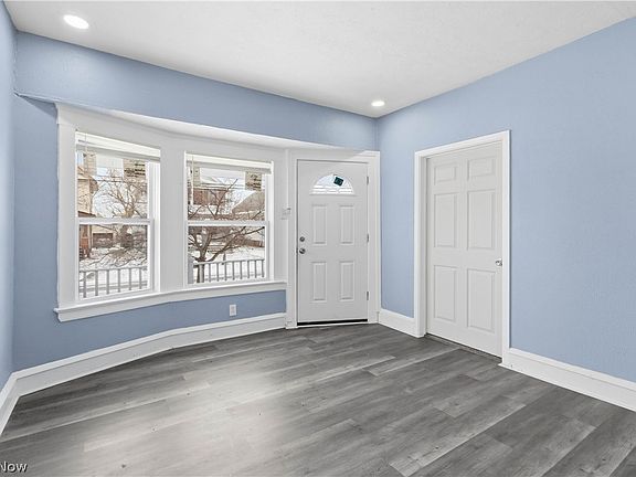 5th image of 4517 Gifford Ave