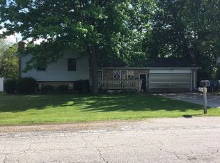 4276 Kuerbitz Dr, Bay City, MI 48706