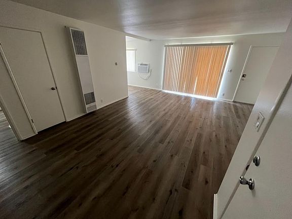 3rd image of 25270 Prospect Ave #3