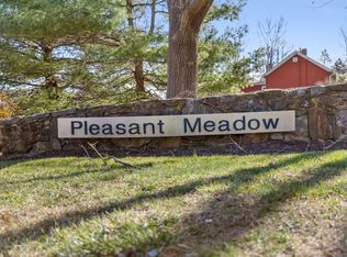 202 Garden Cir UNIT 202, South Windsor, CT 06074
