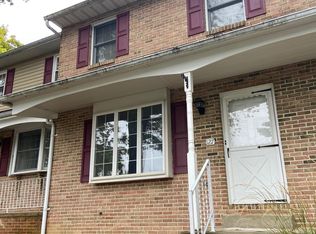 127 Popodickon Dr, Boyertown, PA 19512