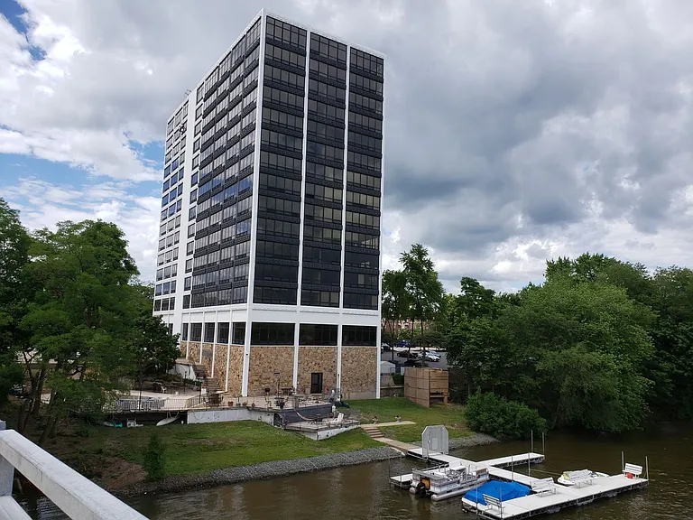 Rock River Tower — Photo 92
