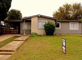 2321 Felder Ln, Fort Worth, TX 76112