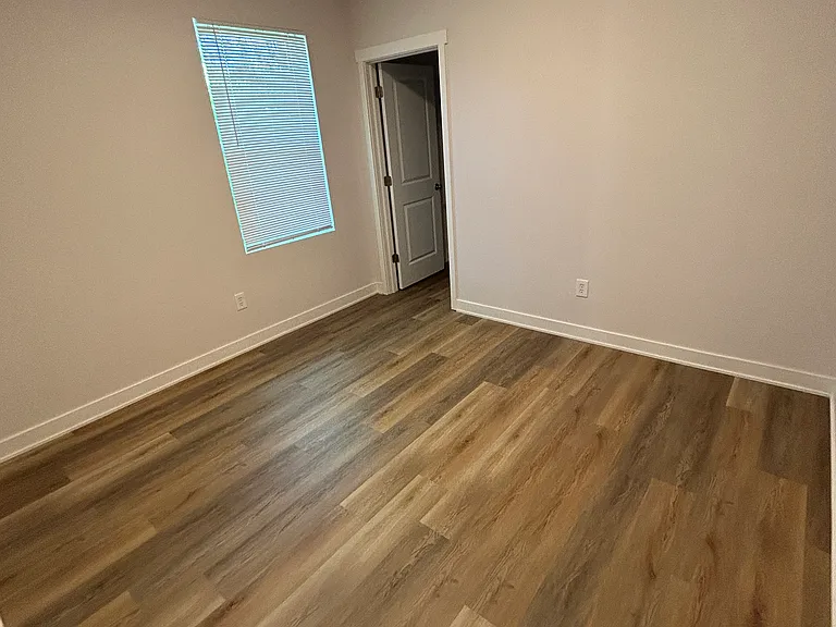 1631 Montcalm St — Photo 13