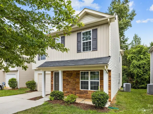 6203 Thompson Brook Ln, Charlotte, NC 28212