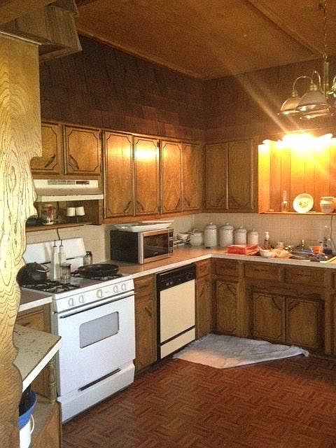 2nd image of 143 S Cedar St