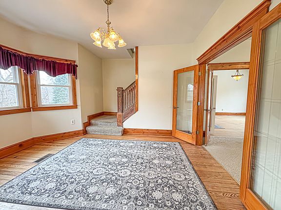 4th image of 3338 W Abbey Rd