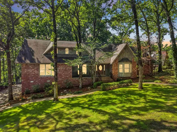 3 Cherry Tree Ct, North Little Rock, AR 72116