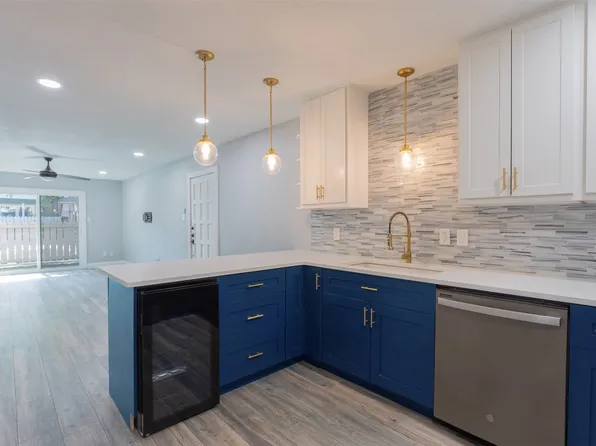 6065 Milton St APT 133, Dallas, TX 75206