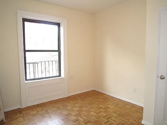 Rented by City Connections Realty | media 19