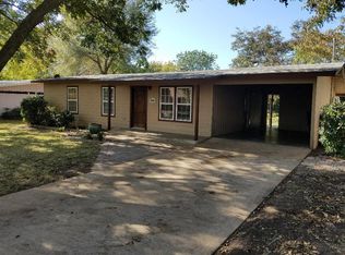 804 N Pecan St, Fredericksburg, TX 78624