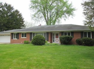 1330 Florence Dr, Sycamore, IL 60178