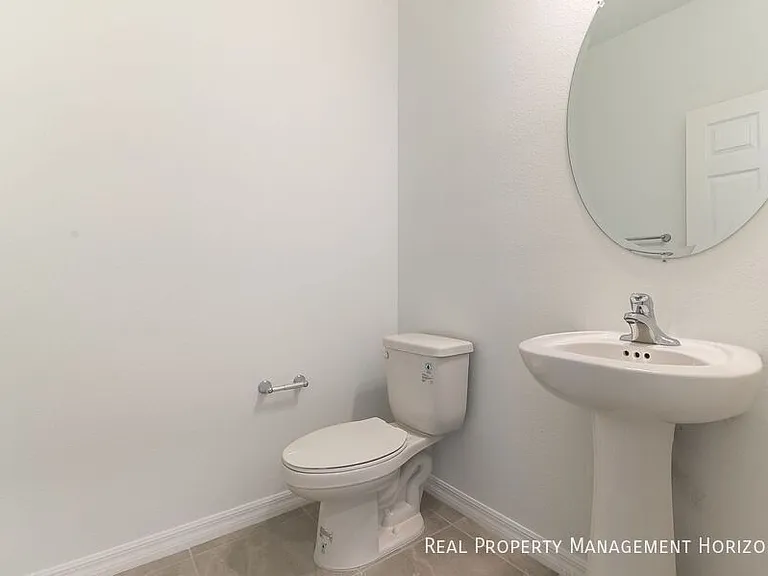 1929 Transom Ln — Photo 5