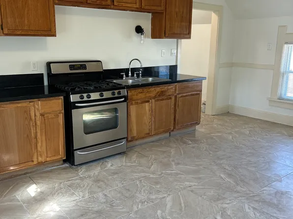 2423 W Brown St, Milwaukee, WI 53205