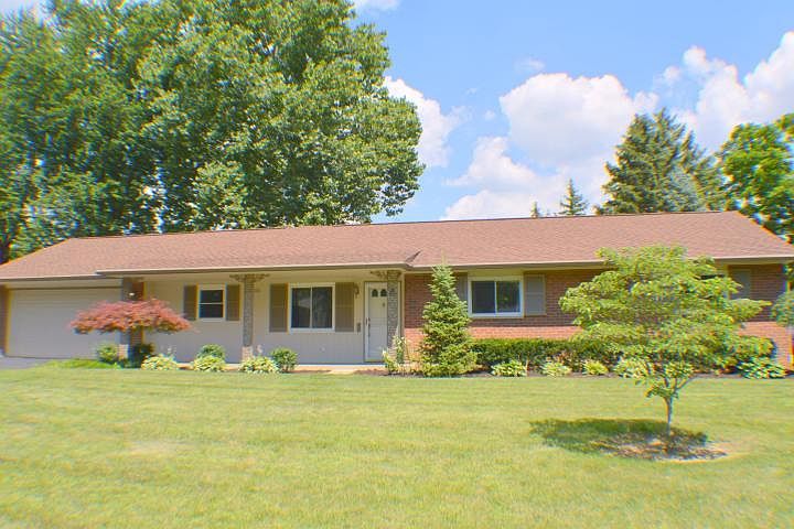 1st image of 2884 Pickwick Dr