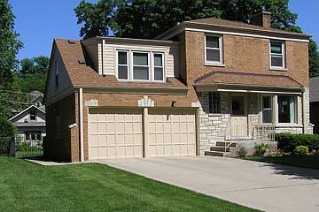 522 N. Euclid Ave., Oak Park, IL 60302