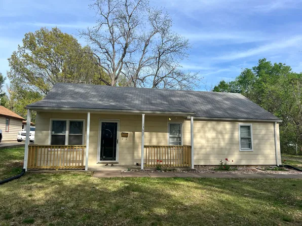 13607 Botts Rd, Grandview, MO 64030