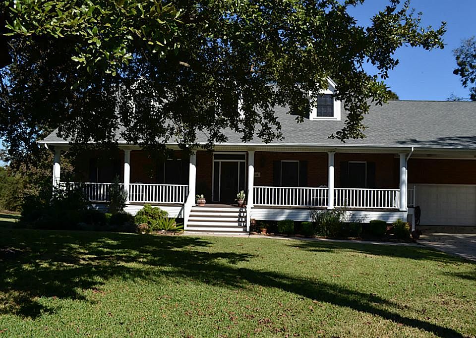 1st image of 516 Pecan Loop Dr