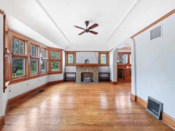 217 West Wilbur AVENUE, Milwaukee, WI 53207