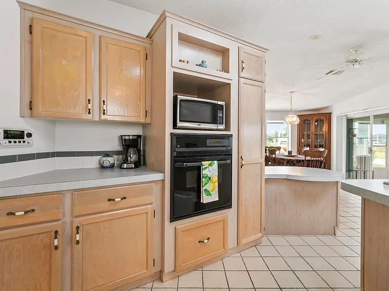 8913 SW Chevy Cir — Photo 9