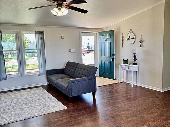 5th image of 363 Shasta Court