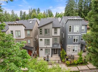 9014 SW Steens Ln, Portland, OR 97225