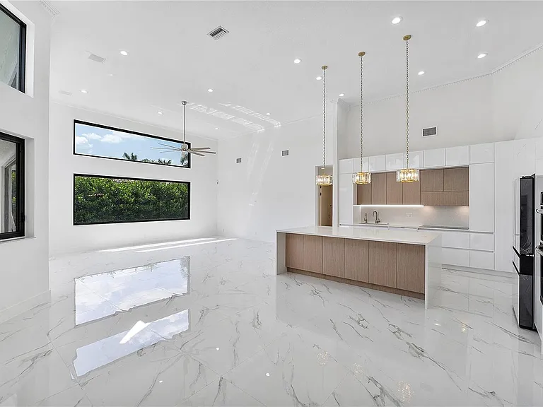 410 Sabal Way #0 — Photo 9