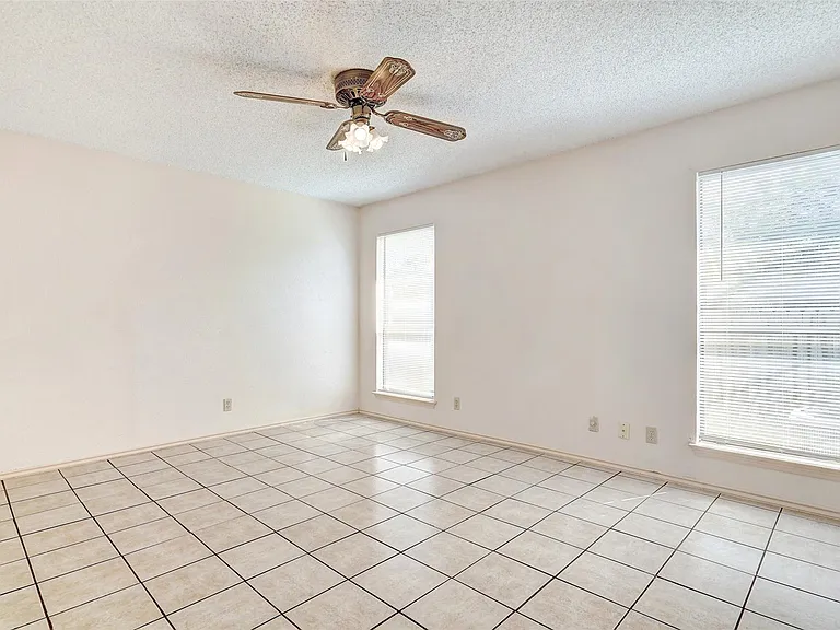 8704 Clearbrook Trl #A — Photo 20