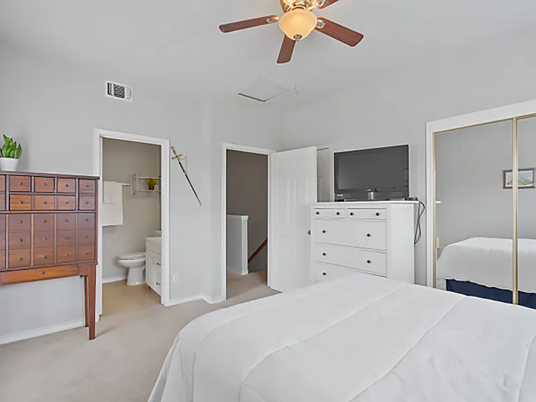 2605 Enfield Rd #224 — Photo 12