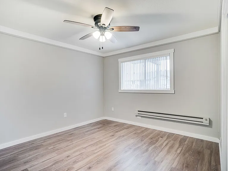 3223 E Main St — Photo 15